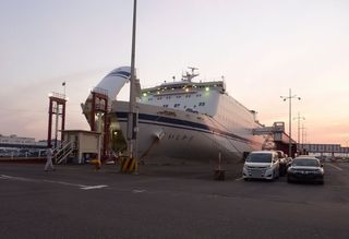 名古屋港から1,300km 41時間の船旅001.JPG